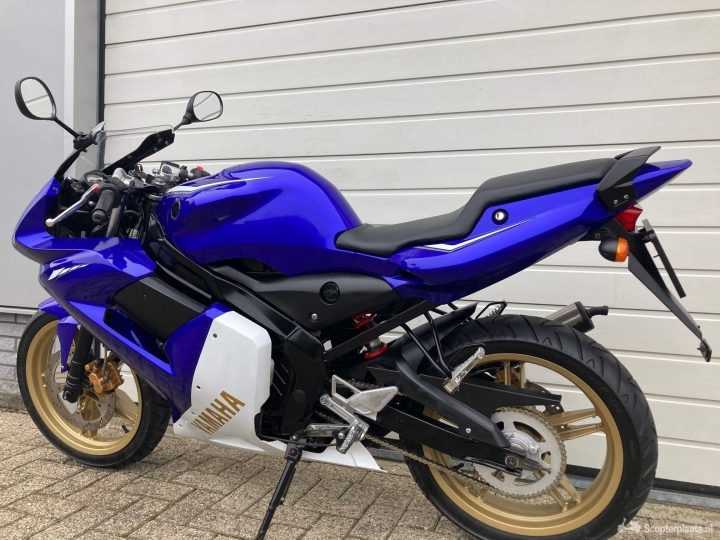 Yamaha TZR 50 blauw